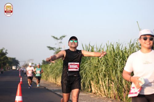 Race photo from Kediri Half Marathon 2024