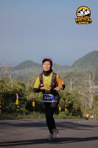 Race photo from Kelud Vertical Challenge 2024