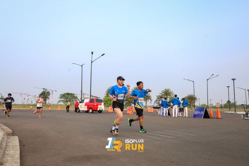Race photo from ISOPlus Run 2024 Jakarta