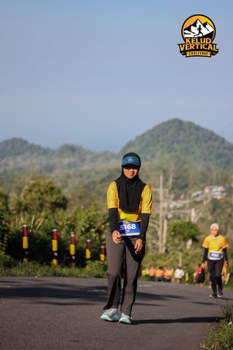 Race photo from Kelud Vertical Challenge 2024