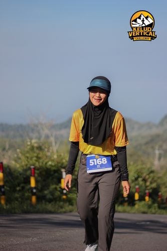 Race photo from Kelud Vertical Challenge 2024