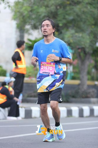 Race photo from Isoplus Run 2024 Surabaya