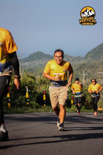 Race photo from Kelud Vertical Challenge 2024