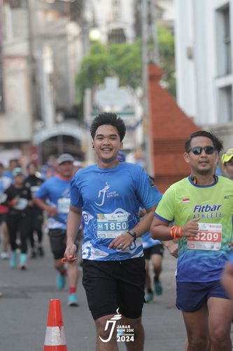 Race photo from Jabar Run 10K 2024