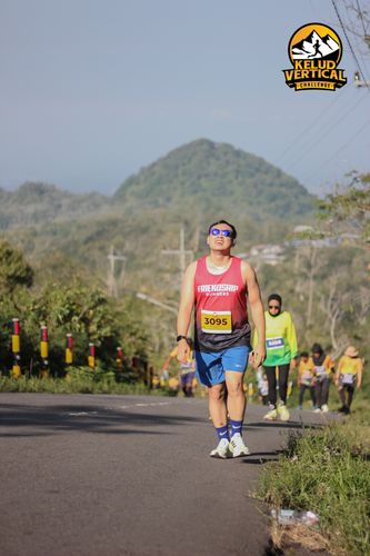 Race photo from Kelud Vertical Challenge 2024