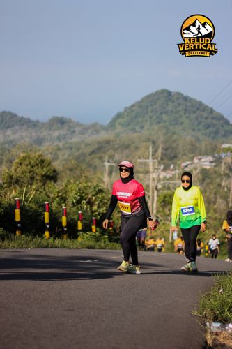 Race photo from Kelud Vertical Challenge 2024