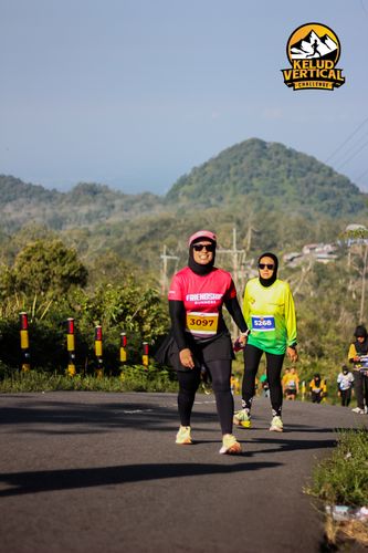 Race photo from Kelud Vertical Challenge 2024