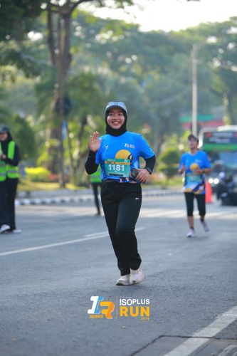 Race photo from Isoplus Run 2024 Surabaya