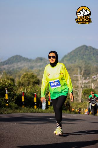 Race photo from Kelud Vertical Challenge 2024