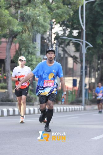 Race photo from Isoplus Run 2024 Surabaya