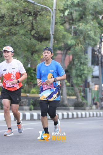 Race photo from Isoplus Run 2024 Surabaya