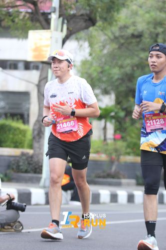 Race photo from Isoplus Run 2024 Surabaya