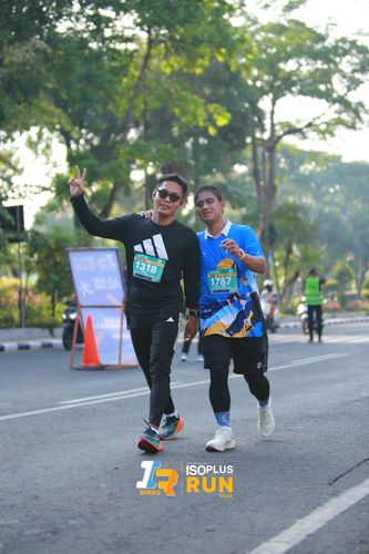 Race photo from Isoplus Run 2024 Surabaya