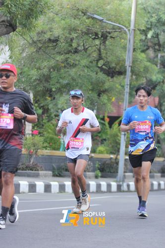 Race photo from Isoplus Run 2024 Surabaya