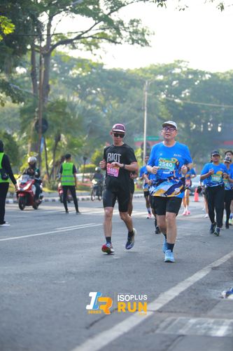 Race photo from Isoplus Run 2024 Surabaya