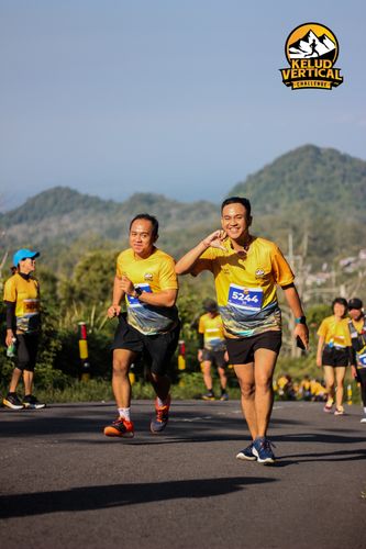 Race photo from Kelud Vertical Challenge 2024