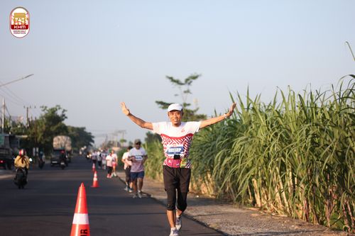 Race photo from Kediri Half Marathon 2024