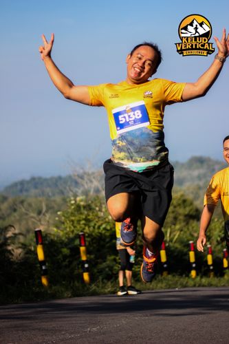 Race photo from Kelud Vertical Challenge 2024