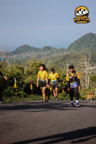 Race photo from Kelud Vertical Challenge 2024