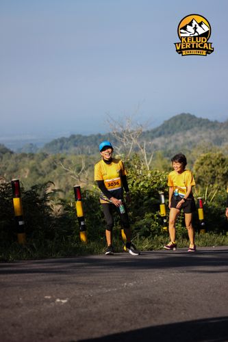 Race photo from Kelud Vertical Challenge 2024
