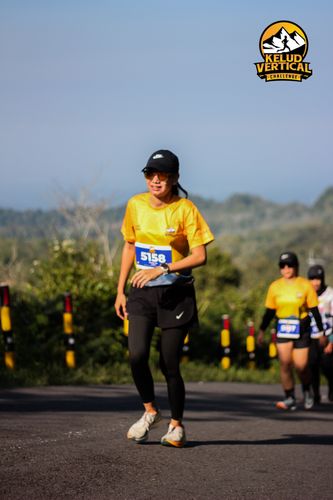 Race photo from Kelud Vertical Challenge 2024