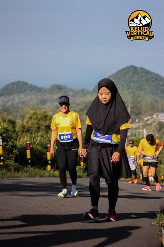 Race photo from Kelud Vertical Challenge 2024