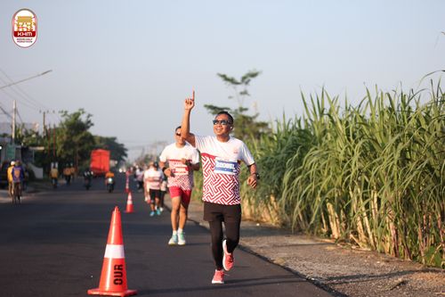 Race photo from Kediri Half Marathon 2024