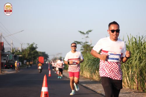 Race photo from Kediri Half Marathon 2024