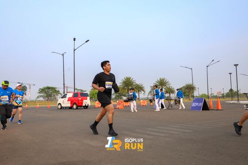 Race photo from ISOPlus Run 2024 Jakarta