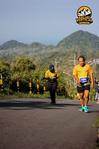 Race photo from Kelud Vertical Challenge 2024
