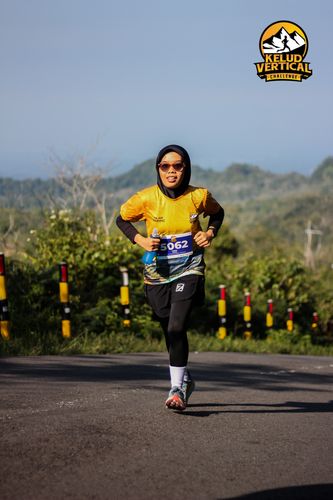 Race photo from Kelud Vertical Challenge 2024
