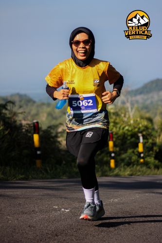 Race photo from Kelud Vertical Challenge 2024