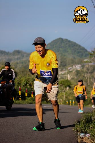 Race photo from Kelud Vertical Challenge 2024