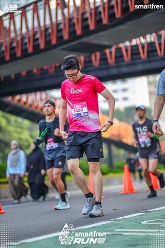 Race photo from Smartfren Run 2025 