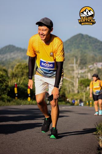 Race photo from Kelud Vertical Challenge 2024