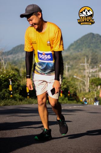 Race photo from Kelud Vertical Challenge 2024