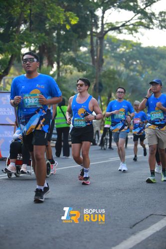 Race photo from Isoplus Run 2024 Surabaya