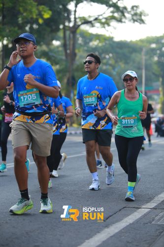 Race photo from Isoplus Run 2024 Surabaya