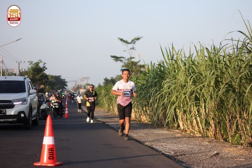 Race photo from Kediri Half Marathon 2024