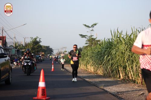 Race photo from Kediri Half Marathon 2024