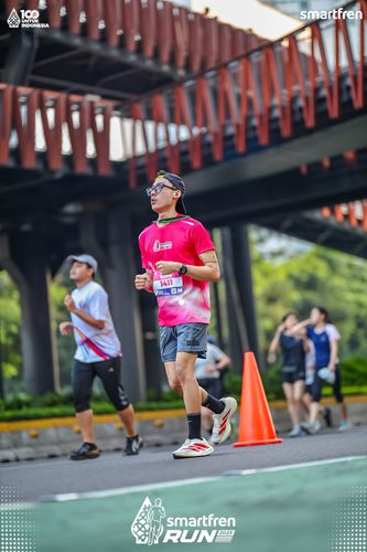 Race photo from Smartfren Run 2025 