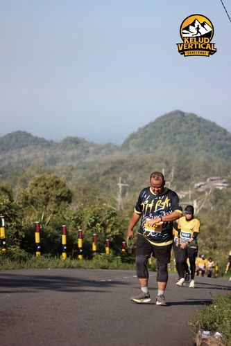 Race photo from Kelud Vertical Challenge 2024