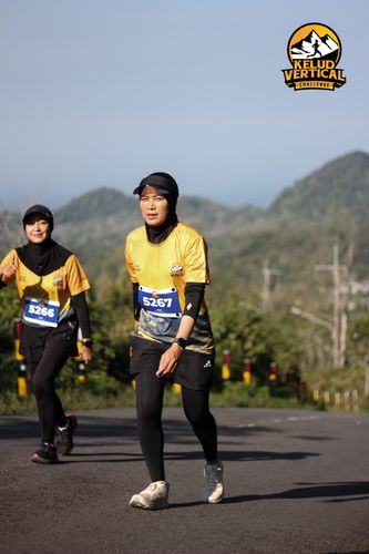 Race photo from Kelud Vertical Challenge 2024