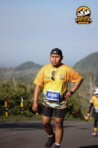 Race photo from Kelud Vertical Challenge 2024