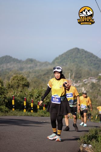 Race photo from Kelud Vertical Challenge 2024