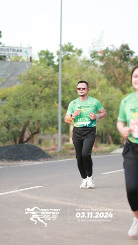 Race photo from Arutmin Borneo Run 2024
