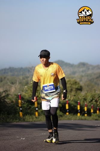 Race photo from Kelud Vertical Challenge 2024