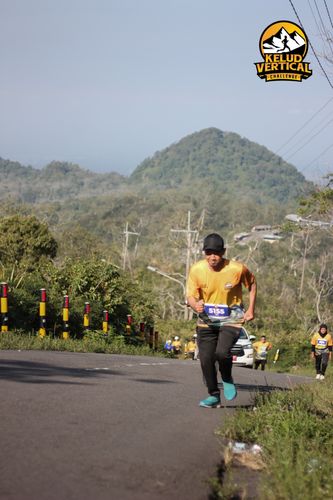 Race photo from Kelud Vertical Challenge 2024