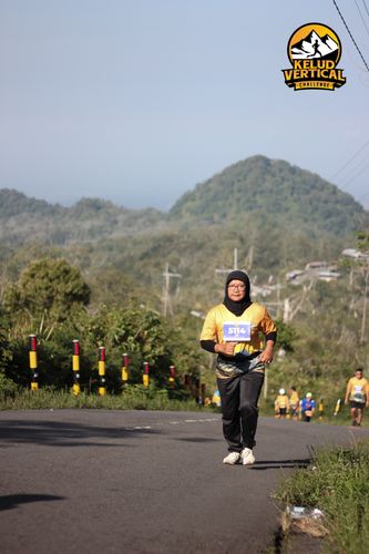 Race photo from Kelud Vertical Challenge 2024