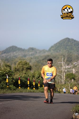 Race photo from Kelud Vertical Challenge 2024
